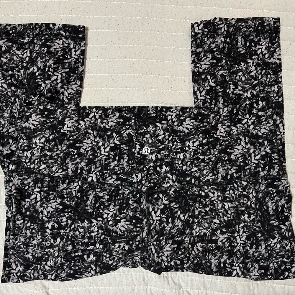 lululemon athletica Black & White Printed Leggings
